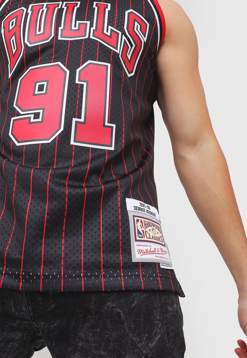 Camiseta Mitchell & Ness NBA SWINGMAN JERSEY BULLS RODMAN Negro - Compra Ahora | Dafiti Chile