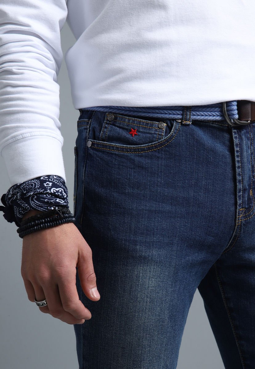 Jeans focalizados online hombre