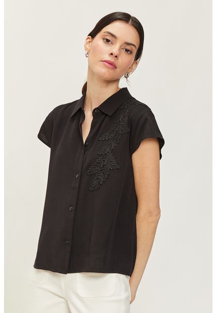 Blusa Camisera Con Bordado Negro Ash