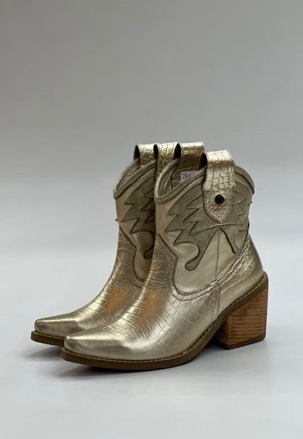 Botin Sally Dorado Exotica