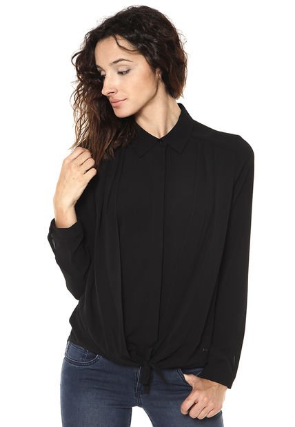 Blusa Lisa Negra iO - Calce Holgado