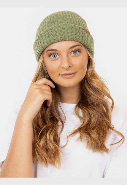 Gorro Stricty Verde Mujer Maui And Sons