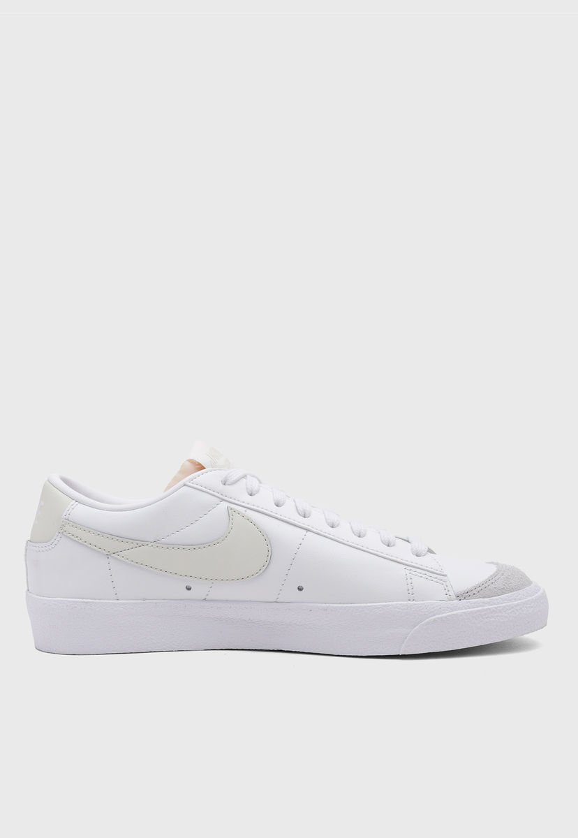 Zapatilla BLAZER LOW '77 VNTG Blanco Nike - Compra Ahora | Dafiti Chile